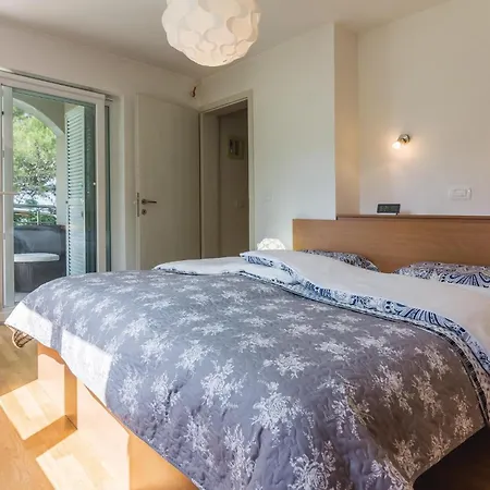 Nyaraló 1 Bedroom Cozy In