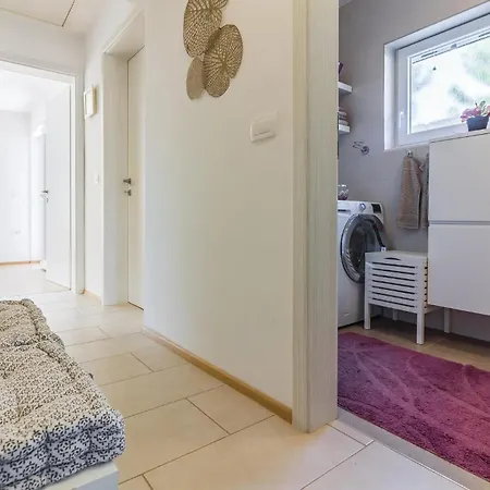 Dom wakacyjny 1 Bedroom Cozy In *